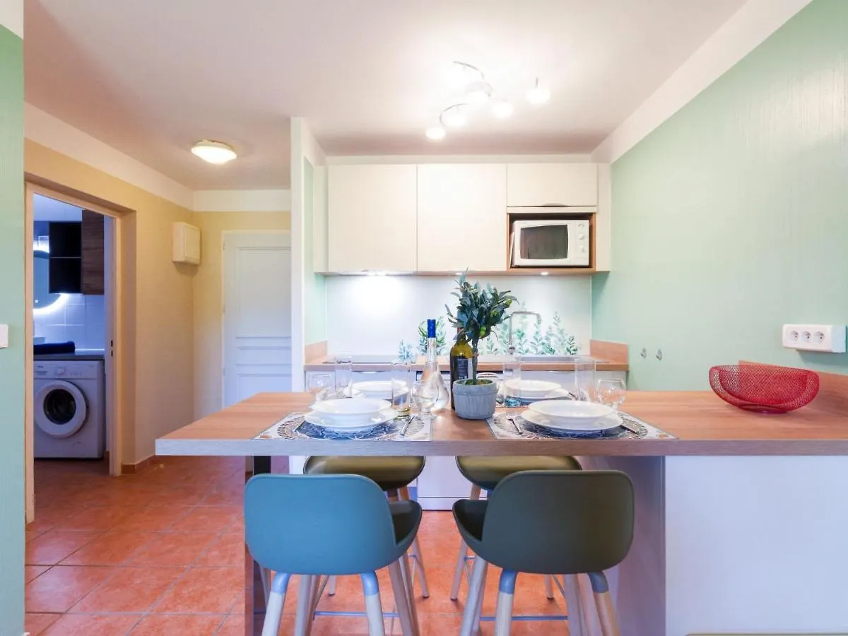 Apartment Domaine Varazur By Interhome Les Issambres 0*,
